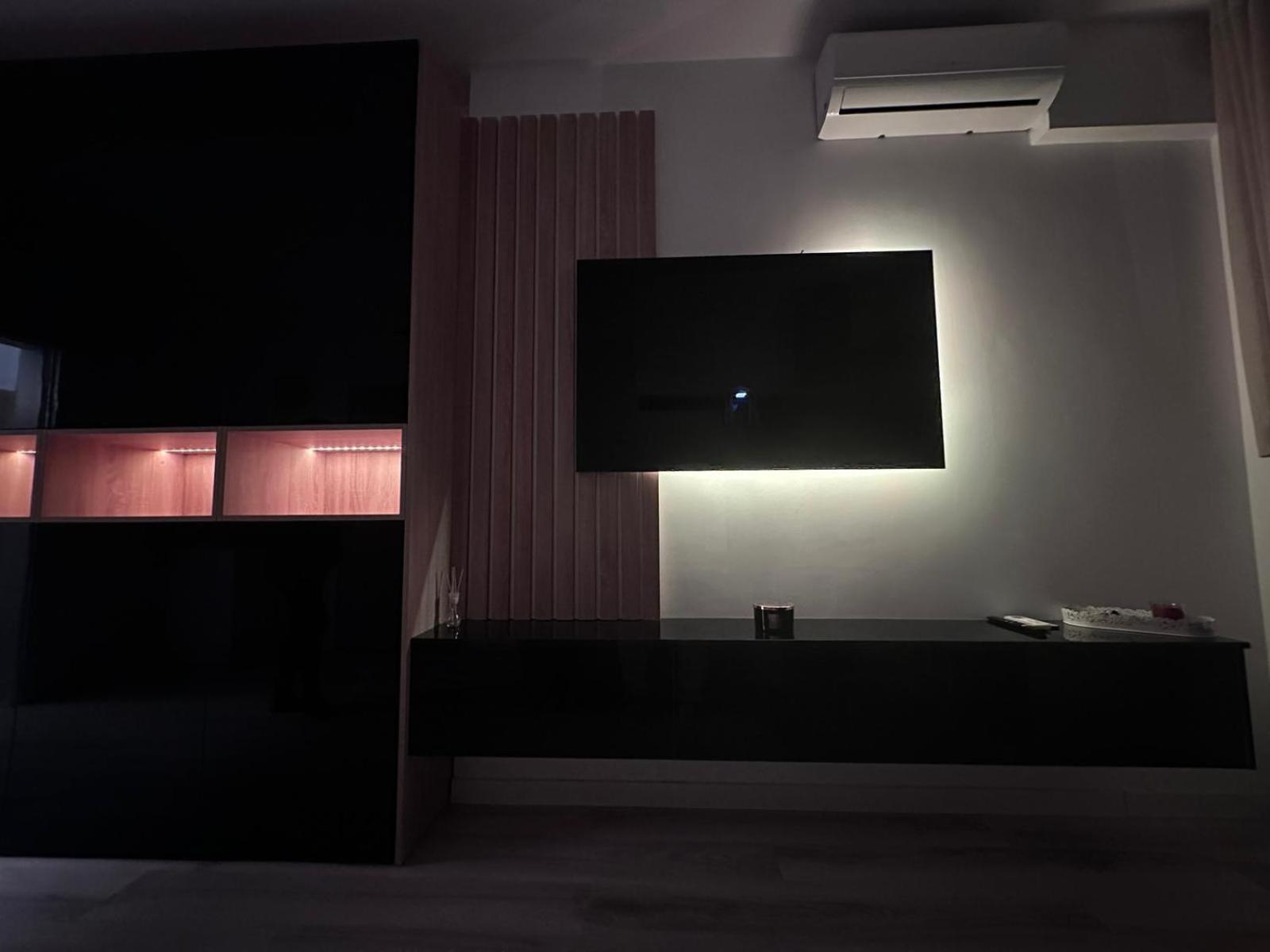 Luxury 1 Bedroom Apartment Bukarest Eksteriør billede
