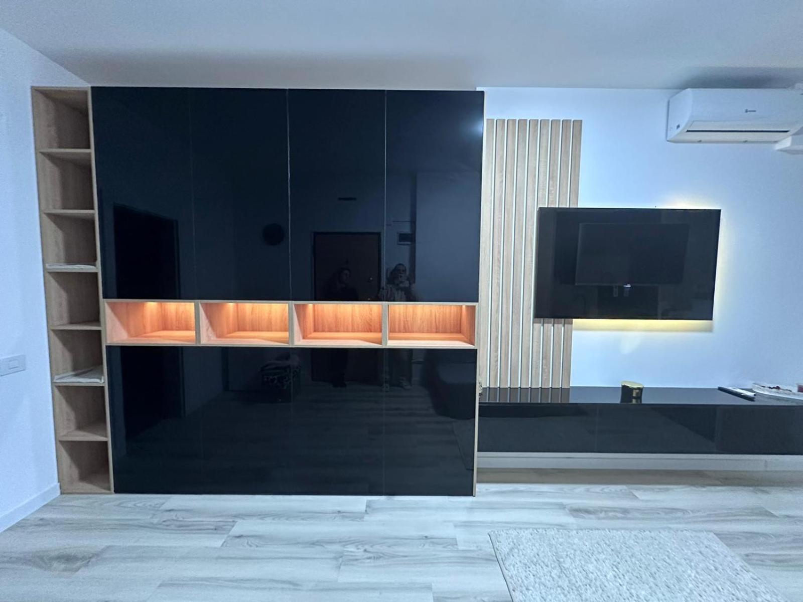 Luxury 1 Bedroom Apartment Bukarest Eksteriør billede