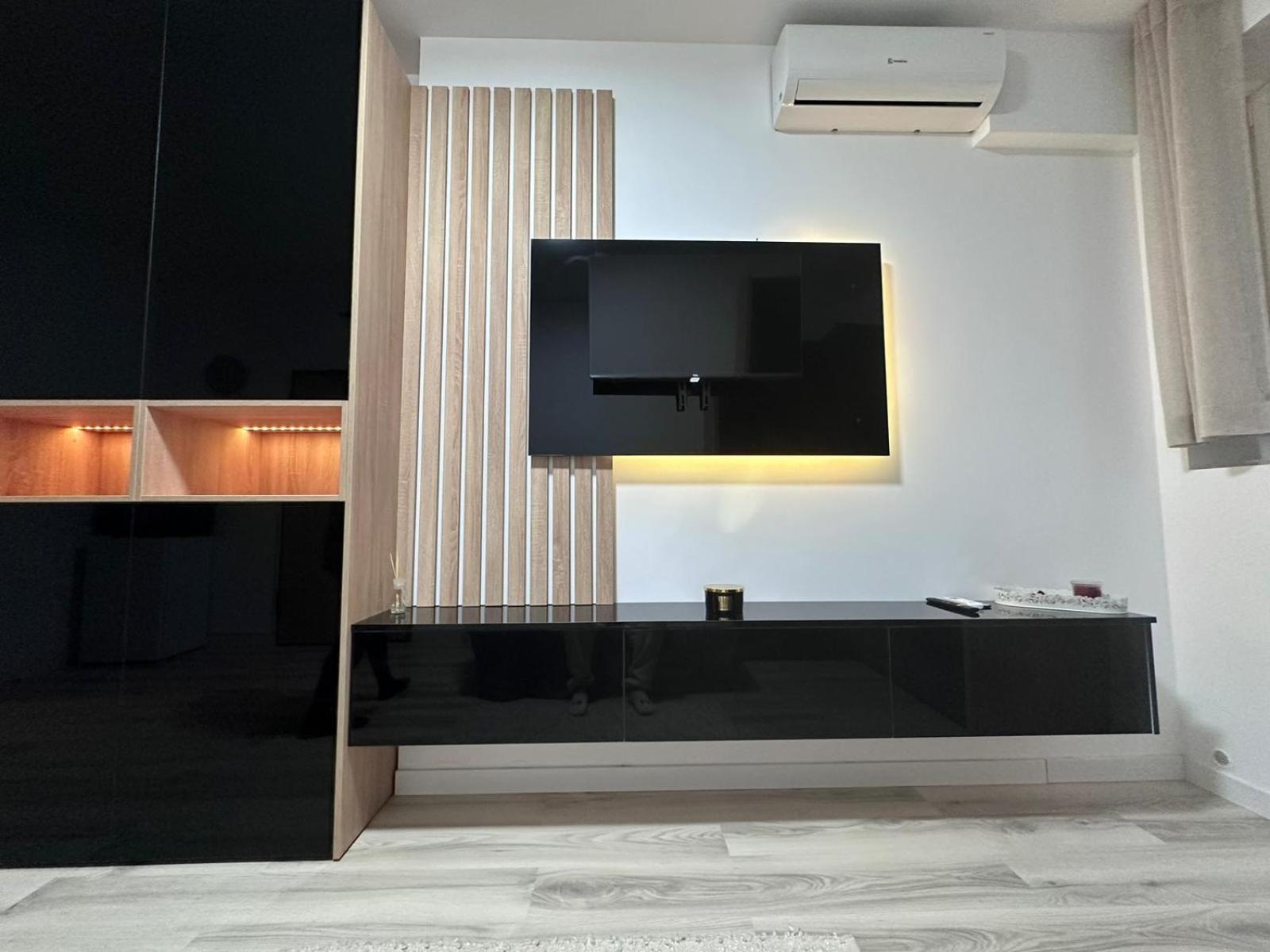 Luxury 1 Bedroom Apartment Bukarest Eksteriør billede